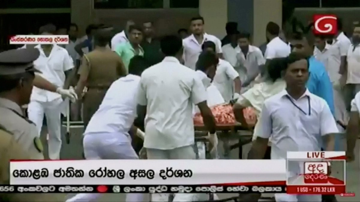 Desítky mrtvých si vyžádaly koordinované útoky na Srí Lance. (21.4.2019)