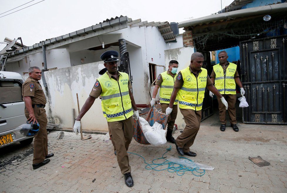 Razie na Srí Lance si vyžádala 15 mrtvých včetně dětí. (27. 4. 2019)