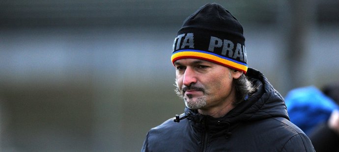 Trenér brankářů Sparty Pavel Srníček bojuje o život v ostravské nemocnici