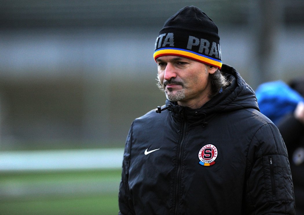 Trenér brankářů Sparty Pavel Srniček zemřel