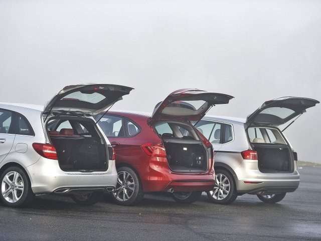 Srovnání BMW 218d Active Tourer vs. Mercedes-Benz B 200 CDI vs. Volkswagen Golf Sportsvan 2.0 TDI