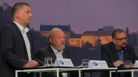 Krajská debata Blesk Zpráv o zemědělství a průmyslu (24. 9. 2020): Zleva Radim Sršeň (STAN), Václav Snopek (KSČM) a Karel Bendl (ODS)