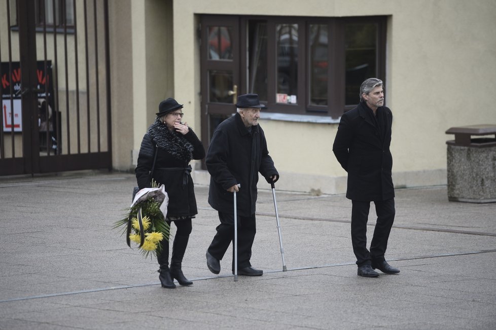 Alenka byla pro Srstku největší opora.