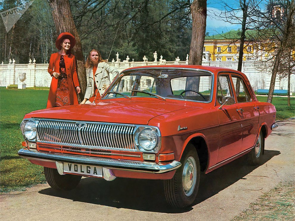 Sovětská auta také potřebovala reklamu. Často dost bizarní.