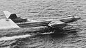 Ekranoplán se mohl jednoduše vyhnout nastraženým minám, byl nedostižitelný pro torpéda a pro radary tehdejší doby téměř neviditelný.