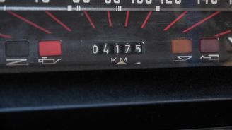 Stáčení tachometrů je stále problém. „Upravené“ je každé třetí auto, přitom jde o kriminál Stáčení tachometrů je stále problém. „Upravené“ je každé třetí auto, přitom jde o kriminál