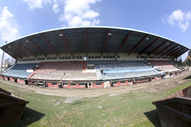 Demolice stadionu Bazaly