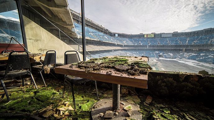 Stadion Silverdome nedaleko Detroitu chátrá a čeká na demolici