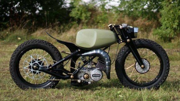 I ze Simsonu se dá udělat parádní café racer. Jak se vám líbí tento kousek?