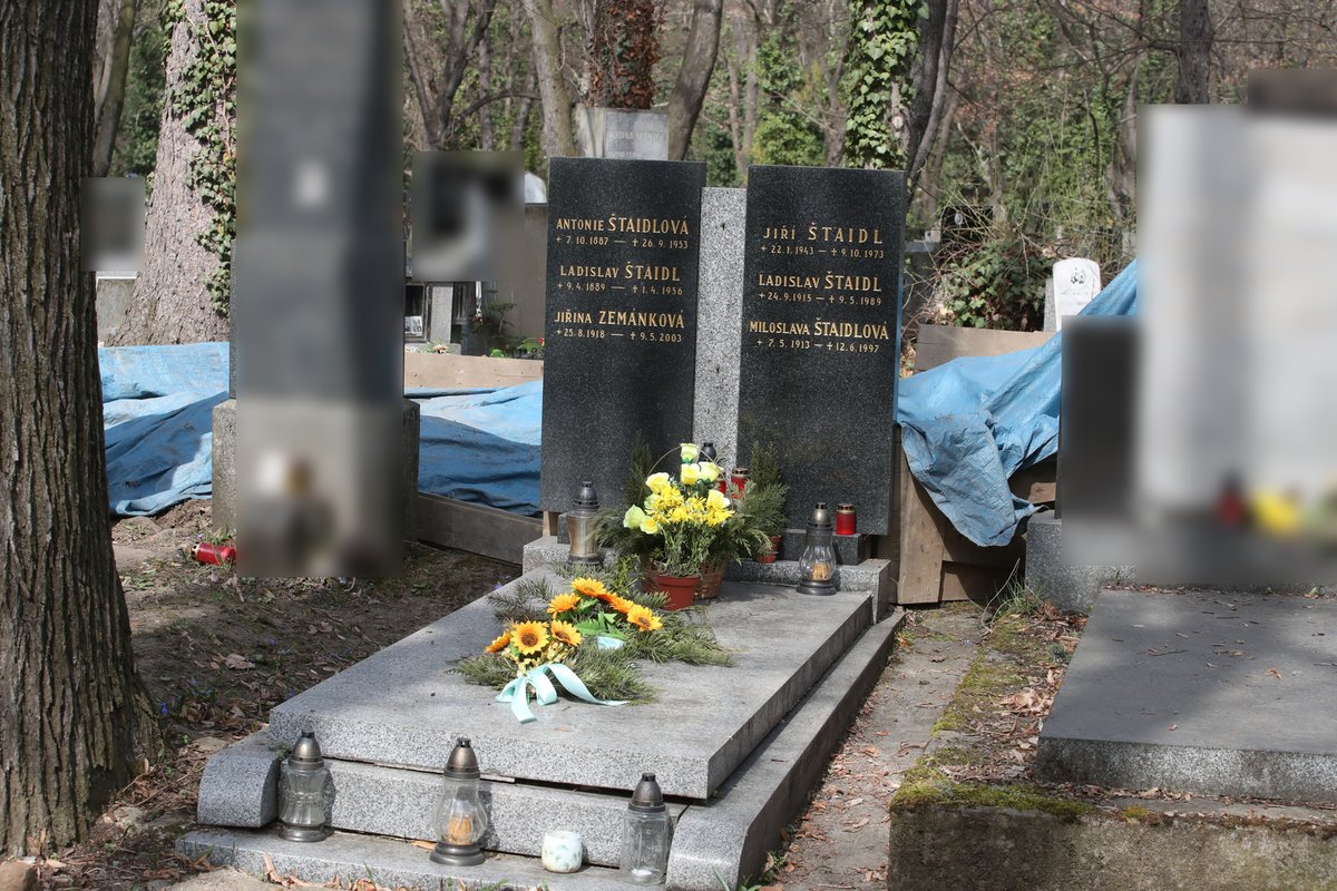 Dva měsíce po smrti Ladislava Štaidla (†75): Našli jsme otevřený hrob!