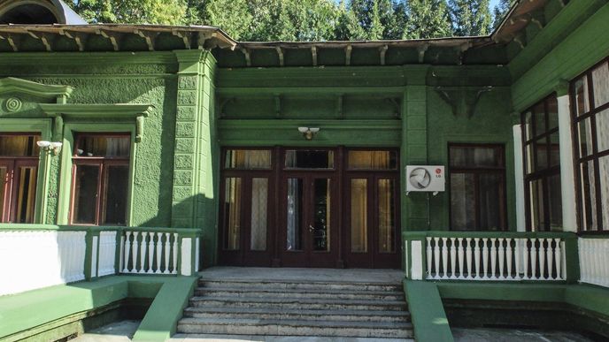 Stalinův prázdninový dům u jezera Rica.