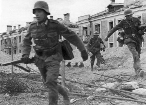 Němci v ulicích Stalingradu.