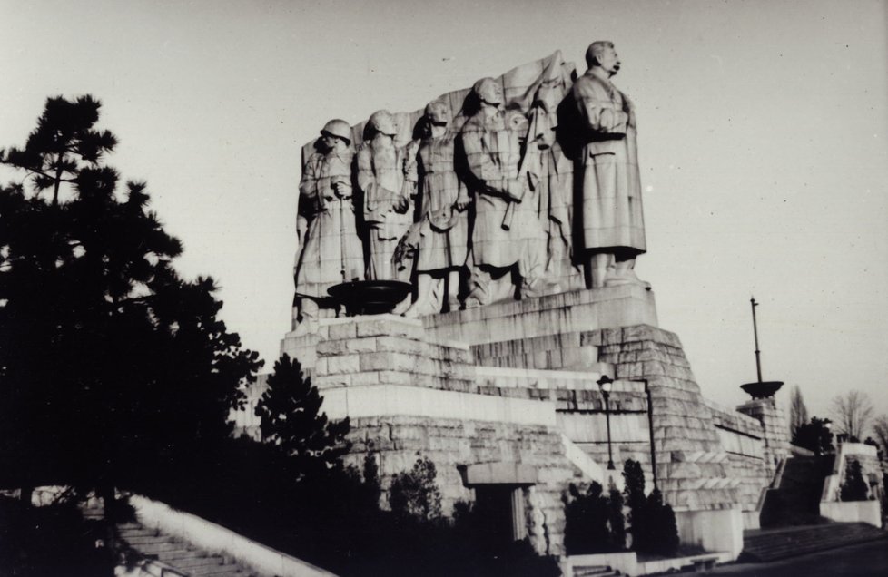 Stalinův pomník na pražské Letné (1955-62).
