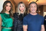 Zleva Sistine (23), Scarlett (19), Stallone a Sophia (24)