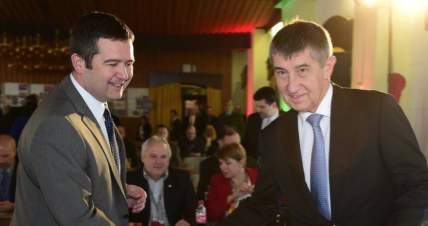 Manželství ANO a ČSSD? Politologové: Babiš na to tlačí, ale půjde „jen“ o spolubydlící