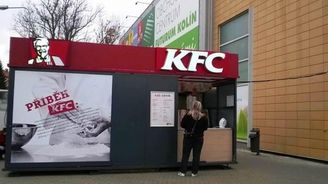 KFC zkouší v Česku stánkový prodej