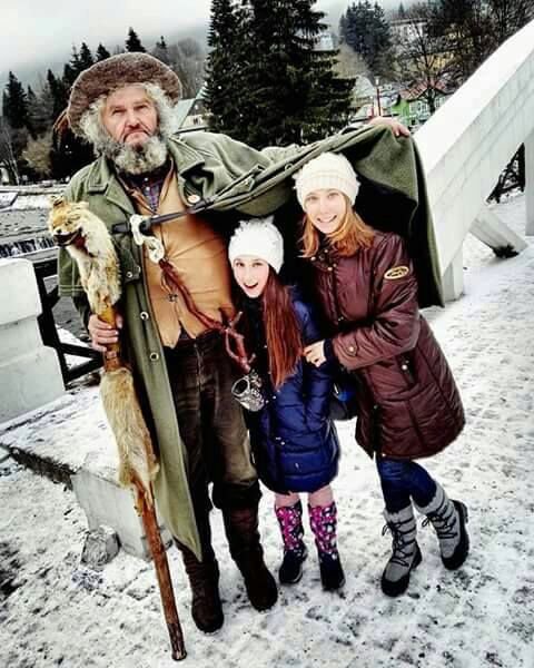 Holky Grossovy odjely Silvestra oslavit do Špindlu.