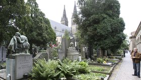 Vyšehradský hřbitov, kde jsou pohřbíváni nejvýznamnější velikáni
