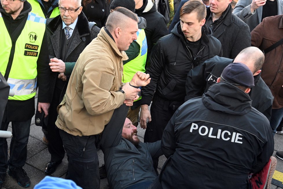 Protest proti ombudsmanovi Stanislavu Křečkovi v Brně (20.2.2020)