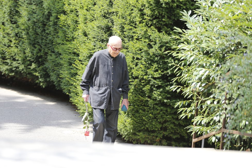 Stanislav Zindulka na pohřbu Petra Weigla