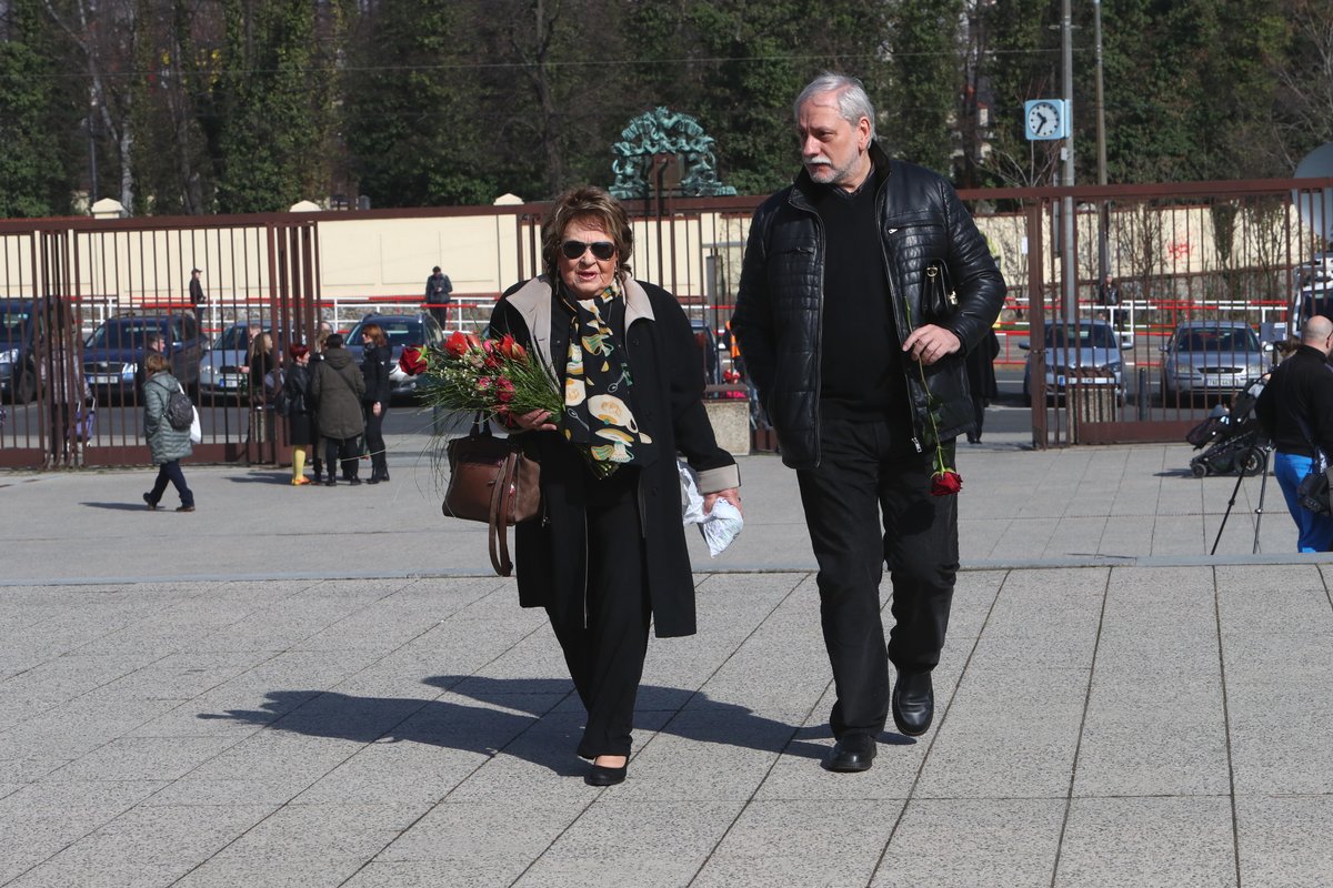 Jiřina Bohdalová s režisérem Zdeňkem Zelenkou.