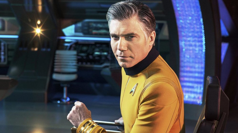 Kapitán Pike se stal oblíbeným hrdinou Star Treku