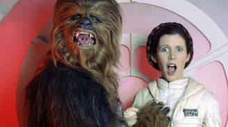 Zákulisí Star Wars odhaleno: vzácné fotografie ukazují, jak vznikala nejslavnější sci-fi série Zákulisí Star Wars odhaleno: vzácné fotografie ukazují, jak vznikala nejslavnější sci-fi série