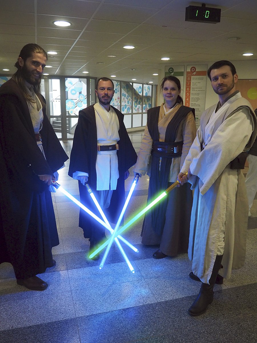 Fanoušci Star Wars udělali radost dětem v nemocnici Motol