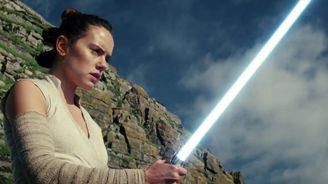 Přidá se poslední Jedi k temné straně? Nové Hvězdné války ukázaly ponurý trailer