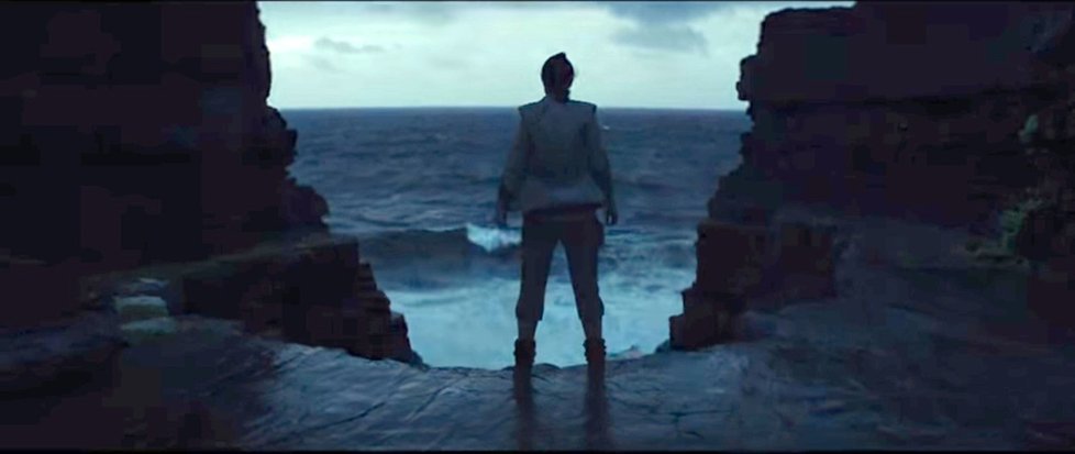 V americkém Orlandu byl 14. dubna 2017 poprvé promítán trailer k novým Hvězdným válkám, filmu Star Wars: Poslední z Jediů.
