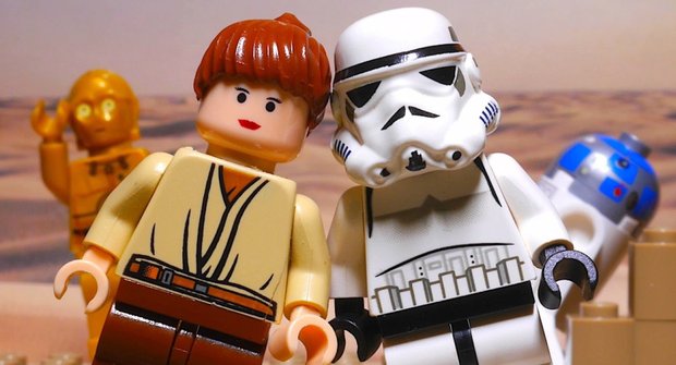 Mrkněte na Star Wars grotesku v LEGO!