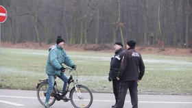 Policisté ve Staré Boleslavi pátrají po medvědovi.