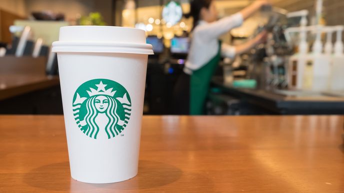 Americký kavárenský řetězec Starbucks odchází po téměř 15 letech z ruského trhu