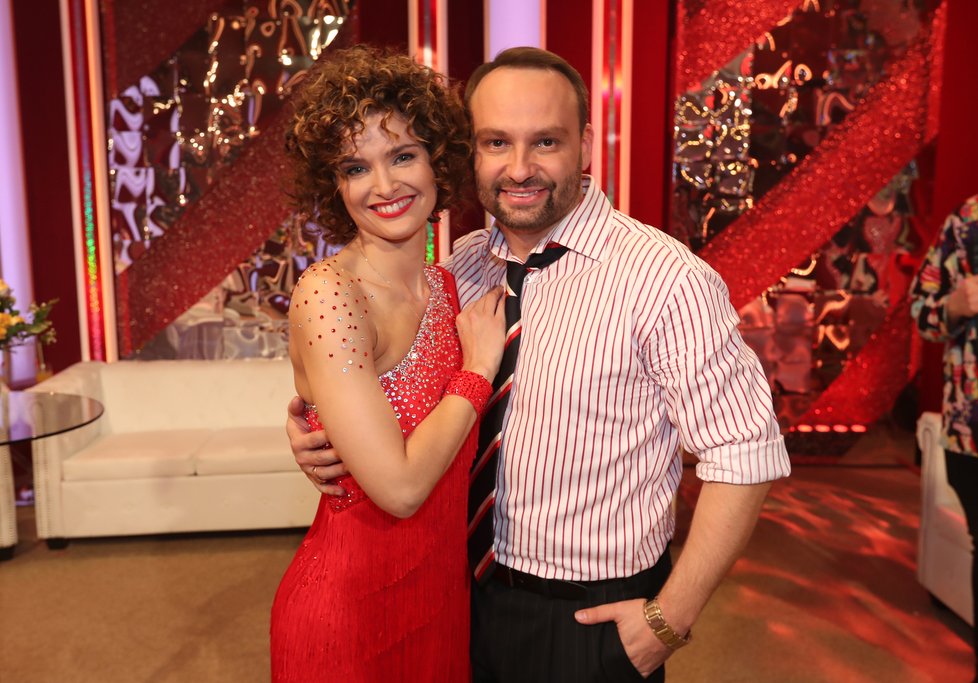 Farářka Martina Viktorie Kopecká a Marek Dědík ve StarDance