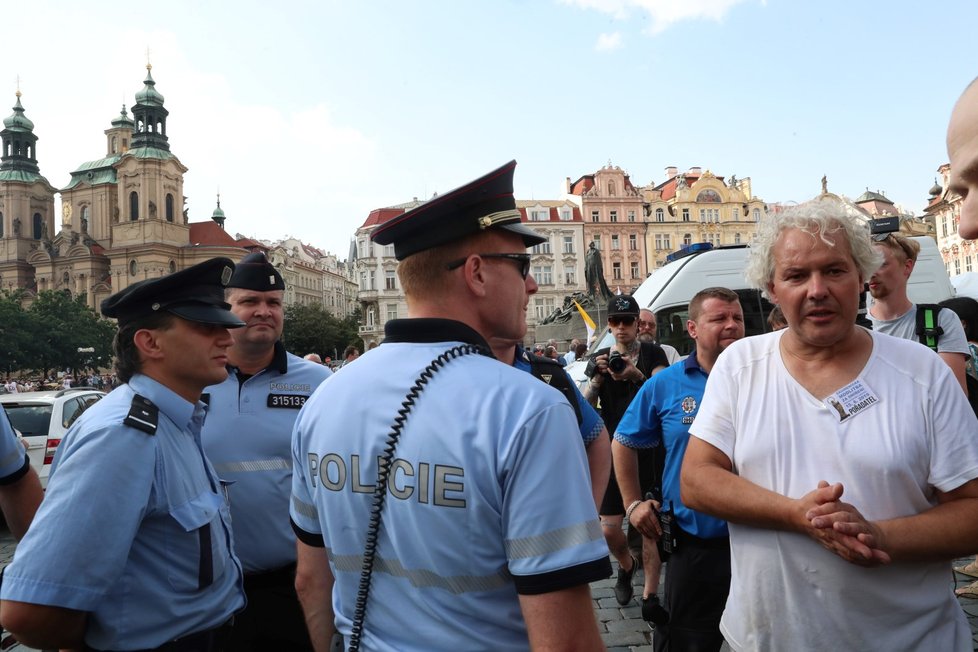 Na náměstí se v červnu 2019 sešli příznivci obnovy Mariánského sloupu i několik odpůrců. Došlo ke krátké potyčce mezi strážníky a zúčastněnými.