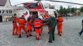 Opařeného kojence převážel do nemocnice vrtulník. Ilustrační foto