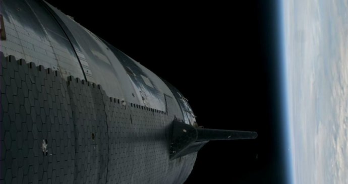 Musk dostal obří raketu do vesmíru. Dvakrát už Starship vybuchla předčasně