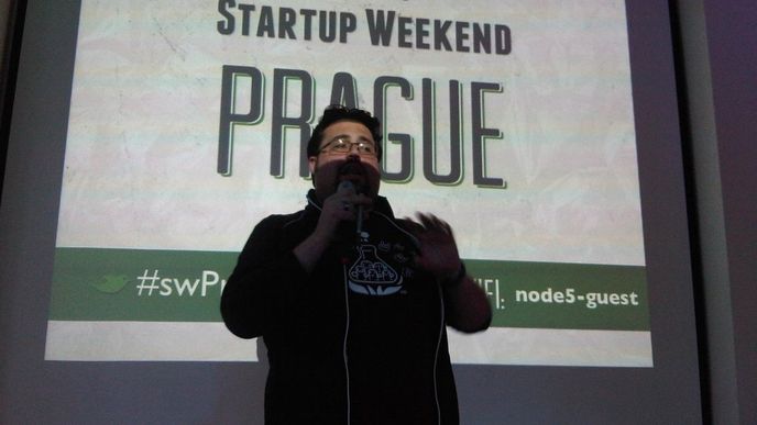 Startup Weekend zavítal také do Prahy. Během tohoto víkendu se konal v několika dalších městech po celém světě. Na fotce moderátor a mentor Nick Stevens.