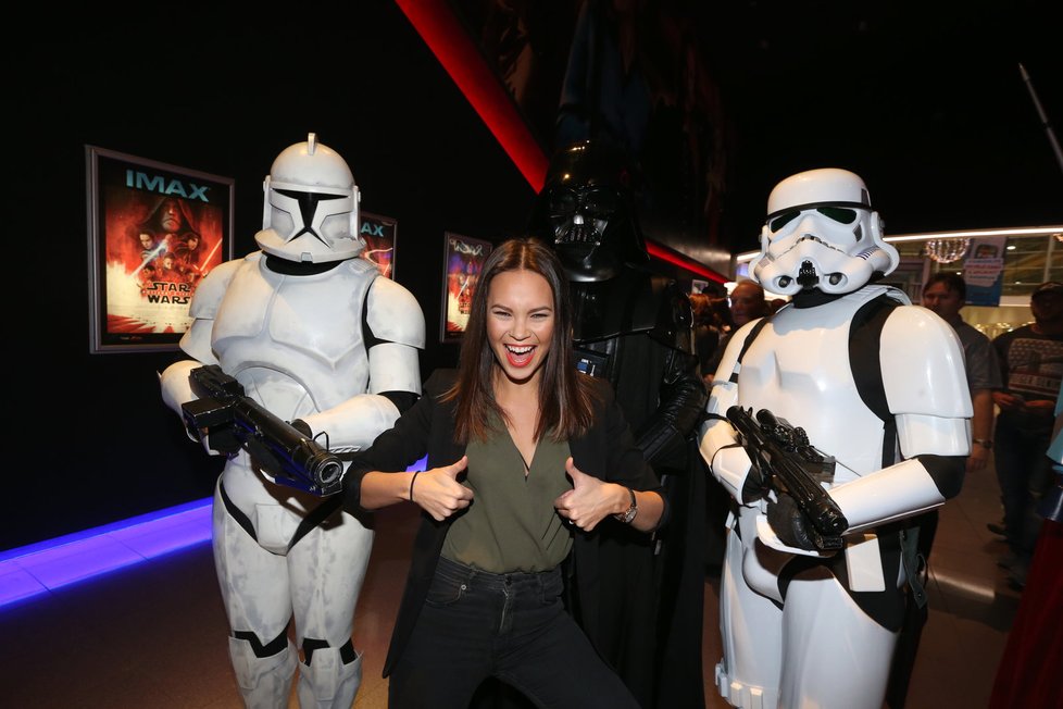 Monika Leová na premiéře osmého dílu Star Wars.