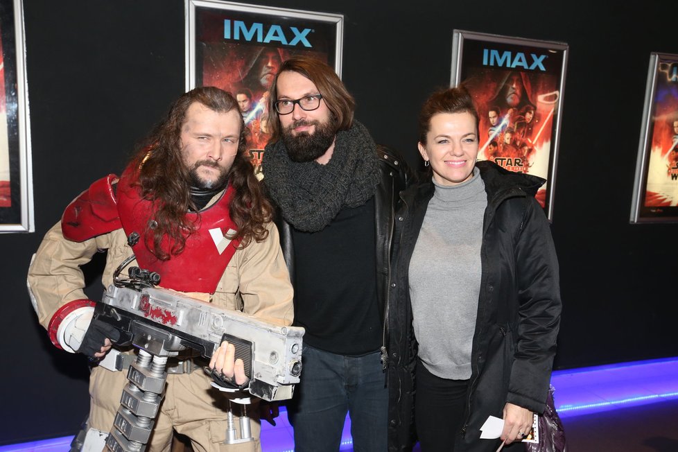 Marta Jandová s manželem Miroslavem Vernerem na premiéře osmého dílu Star Wars.