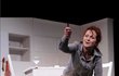 Simona Stašová v divadelním představení Shirley Valentine. Simona Stašová v divadelním představení Shirley Valentine.