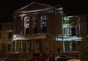 Videomapping na fasádu Státní opery.