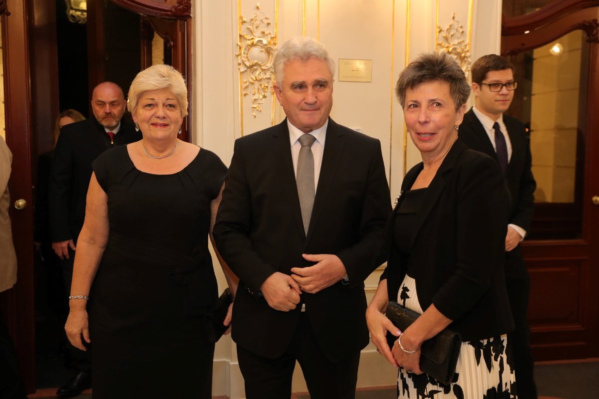 Předseda Senátu Milan Štěch s manželkou