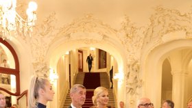Andrej Babiš s manželkou Monikou a dcerou Vivien ve Státní opeře (5.1.2020)