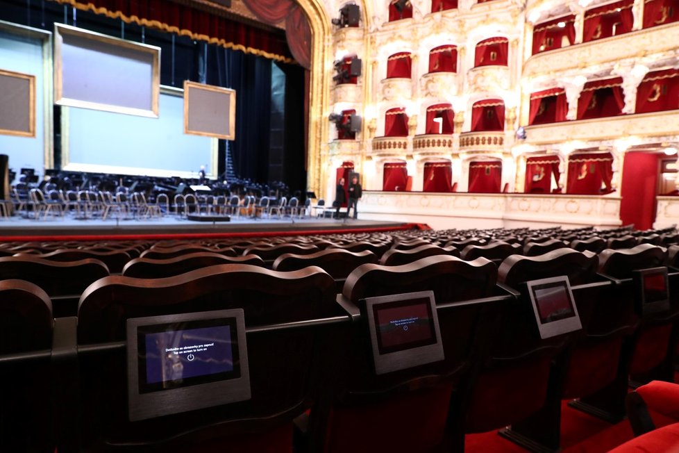 Budova Státní opery otevřela po tříleté rekonstrukci. (5.1.2020)