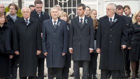 Státní pohřeb prvního slovenského prezidenta Michala Kováče. Český prezident Miloš Zeman dorazil se zpožděním.