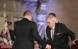 Státní vyznamenání 2017: Miloš Zeman předává vyznamenání