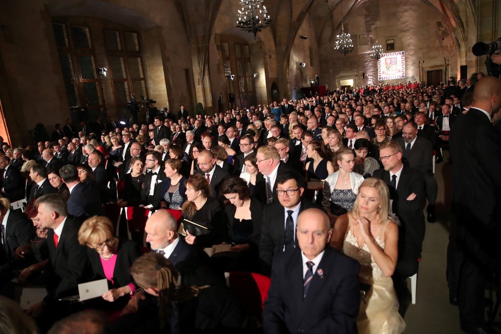 Ceremoniál předání státních vyznamenání (28. 10. 2018) 