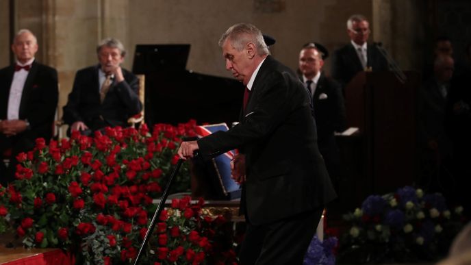 Miloš Zeman  na předávání státních vyznamenání (28. 10. 2018)