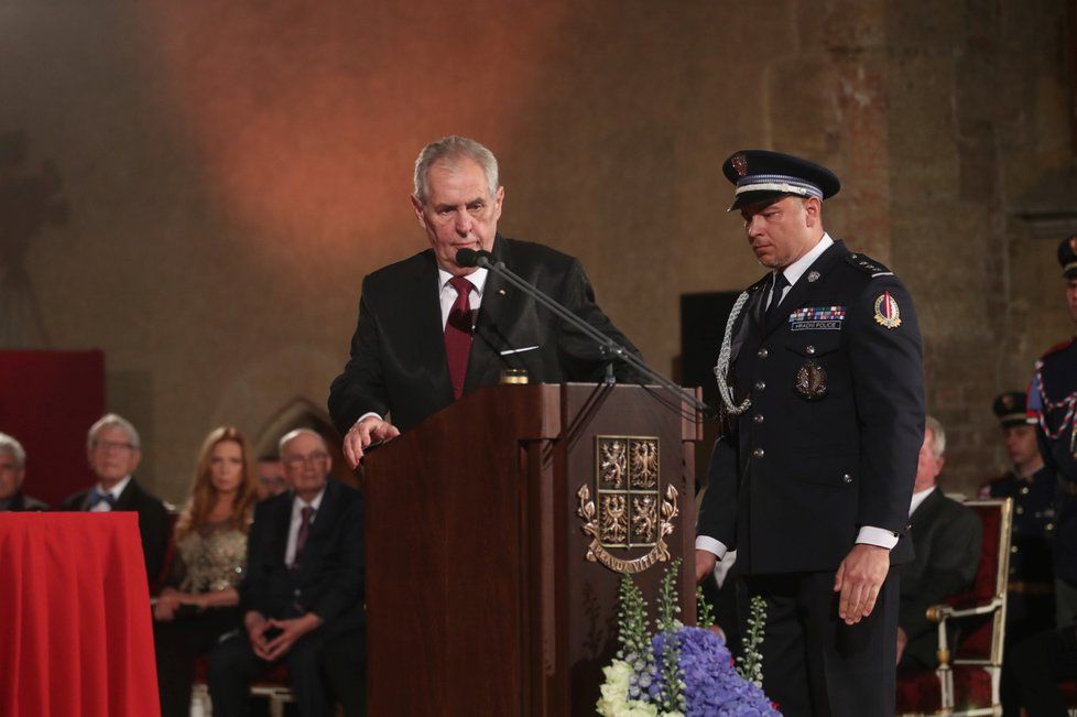 Miloš Zeman na předávání státních vyznamenání (28. 10. 2018)